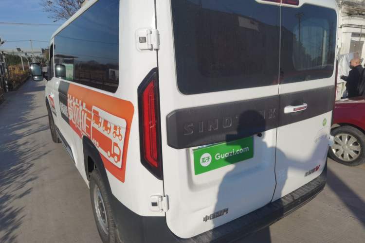 Used  Pioneer V 2024 Multi-Function Edition 2.0T Manual Mid-Roof Low-Profile