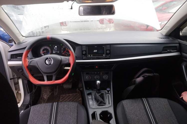 Used Volkswagen Lavida 2019 Lavida Start 1.5L Automatic Trendy Version China VI Standard