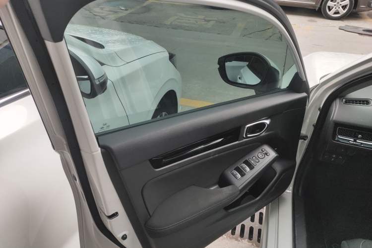 Used Honda Civic 2023 240TURBO CVT Dynamic · Center Stage Special Edition
