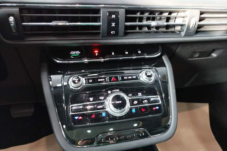 Used Lincoln Corsair 2022 2.0T Two-Wheel Drive Luxury Edition
