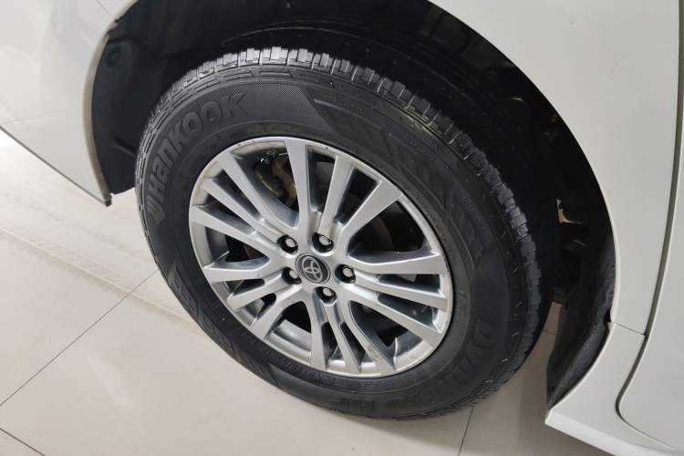 Used Toyota Sienna 2021 2.5L Hybrid Comfort Edition