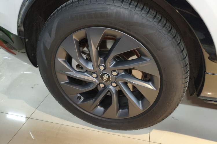 Used Land Rover Discovery 2021 360 PS R-Dynamic S