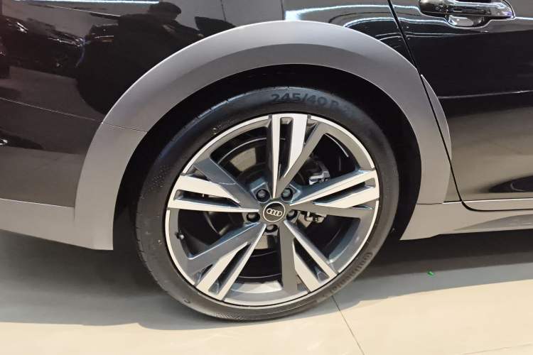 Used Audi A6 (Import) 2024 allroad quattro 55 TFSI Prestige Off-Road Model
