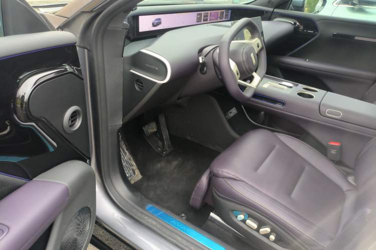 Used  07 2024 Pro+ All-Electric Version
