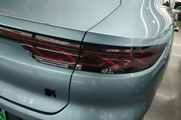 Used BYD Han 2023 EV Champion Edition 605KM Front-Drive Premium Model
