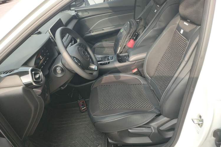 Used MG 5 2025 180 DVVT Global Luxury Edition