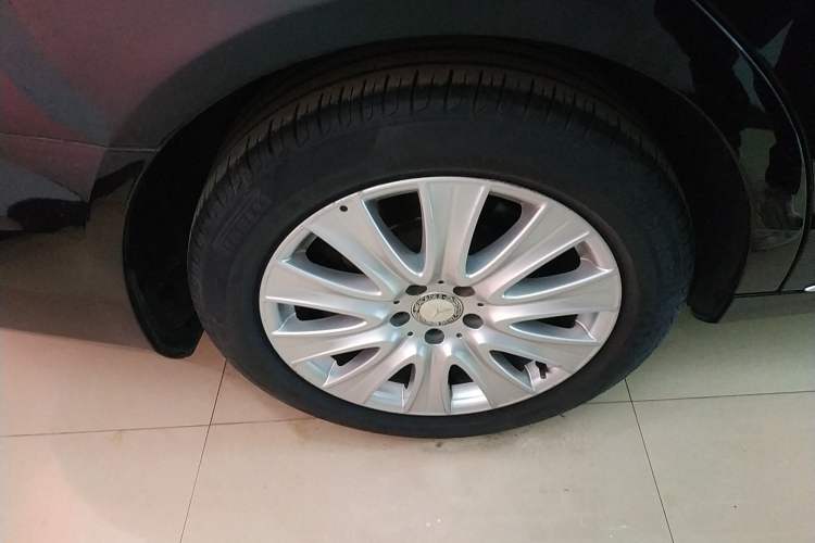 Used Mercedes-Benz S-Class 2014 S 320 L Business Model
