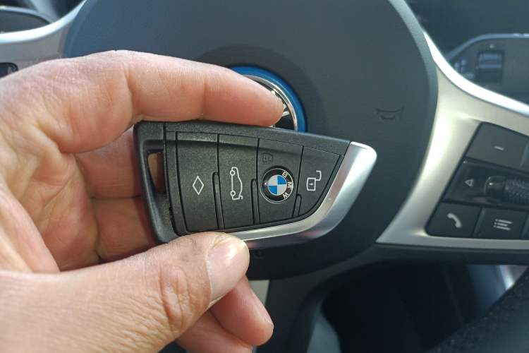 Used BMW i3 2024 eDrive 40 L Midnight Edition
