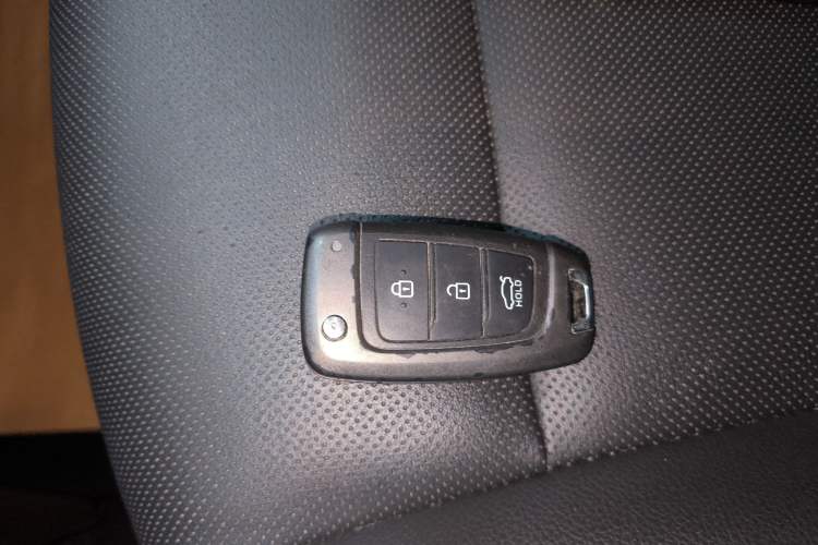 Used Hyundai Celesta 2018 1.6L Automatic GL Enjoyment Edition China VI compliant