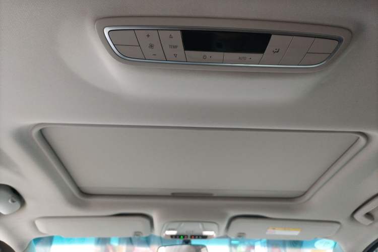 Used Buick GL8 2018 ES 28T Comfort Model China VI Standard
