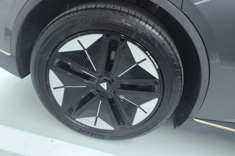 Used  SL03 2022 1.5L 1200 Extended-Range Version