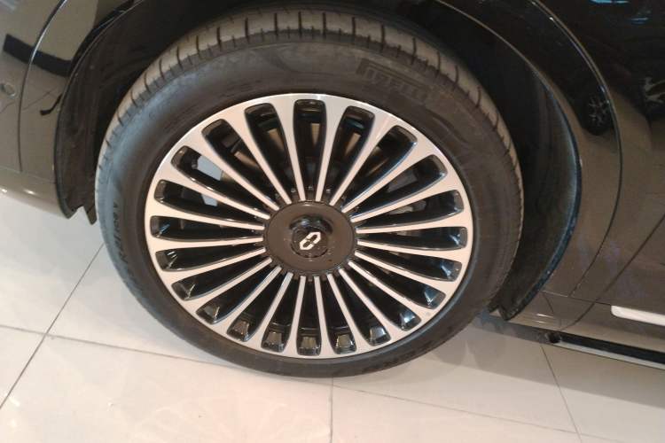 Used Hima AITO M9 2024 Range-Extended Ultra Version 52 kWh 6-Seater Model
