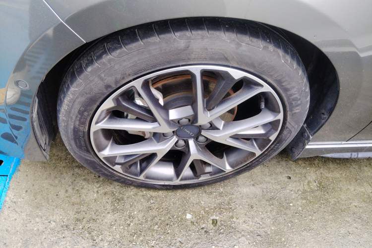 Used Lynk & Co 03 2022 1.5TD DCT JingPro
