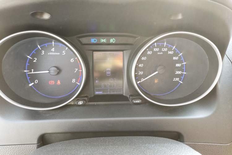 Used FORTHING Joyear X5 2015 1.6L Manual Luxury Model
