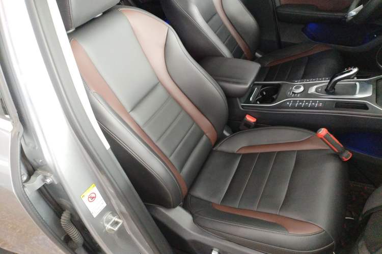 Used Wey VV5 2021 1.5T Two-Wheel Drive Smart Pioneer