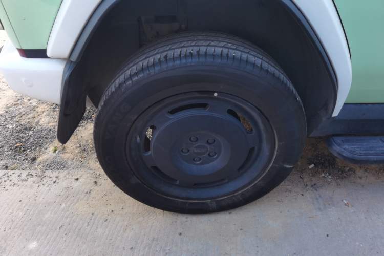 Used  V23 2025 401 Two-Wheel Drive Advanced Edition