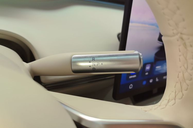 Used Hima Luxeed R7 2025 Range-Extended Version 251 km Max