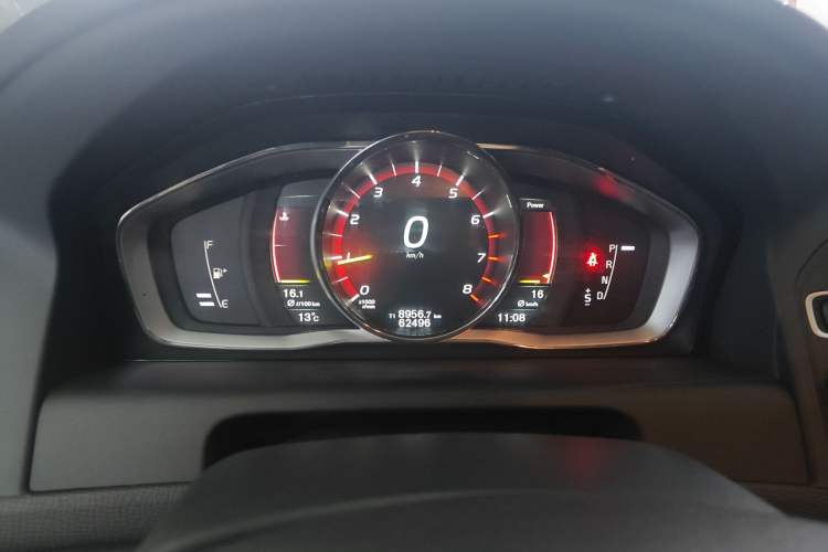 Used Volvo XC60 2017 T5 AWD Smart Range Edition
