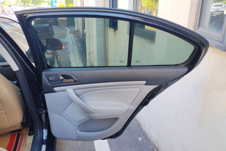 Used Skoda Octavia 2014 2.0L Automatic Yijie Edition
