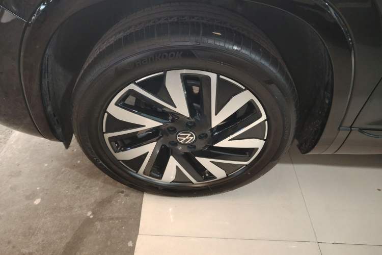 Used Volkswagen Tayron 2024 330TSI Two-Wheel Drive R-Line High-Energy Version