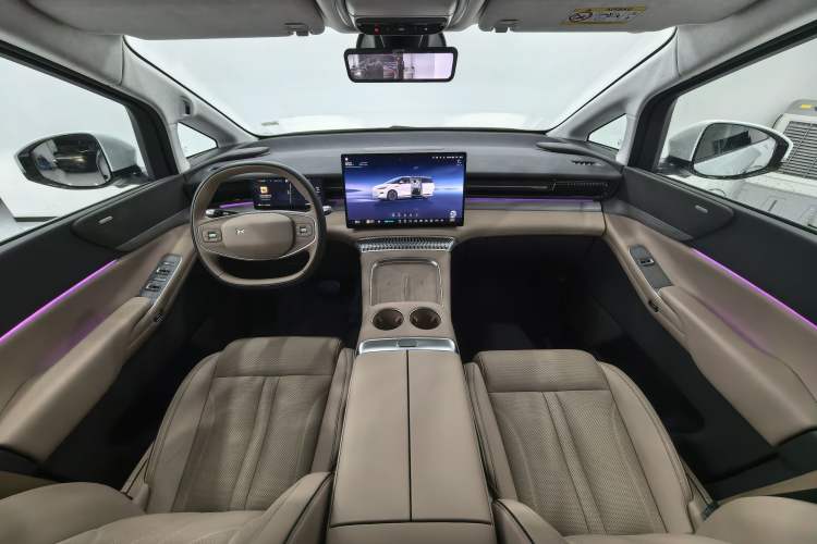 Used XPeng X9 2025 740 Ultra-Long Range Max