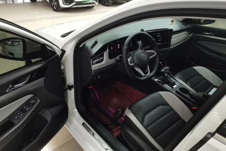 Used Volkswagen Bora 2023 300TSI DSG Prestige Edition
