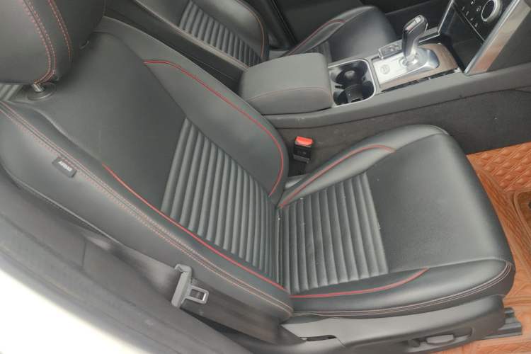 Used Land Rover Discovery Sport 2020 249 PS R-Dynamic Performance Edition
