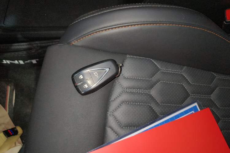 Used Changan UNI-T 2022 1.5T Prestige Version
