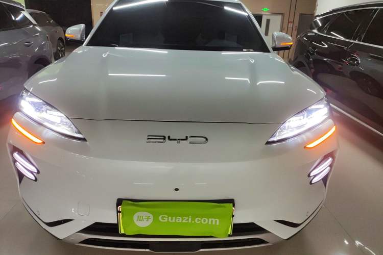 Used BYD Song PLUS New Energy 2023 Champion Edition EV 520KM Prestige Model
