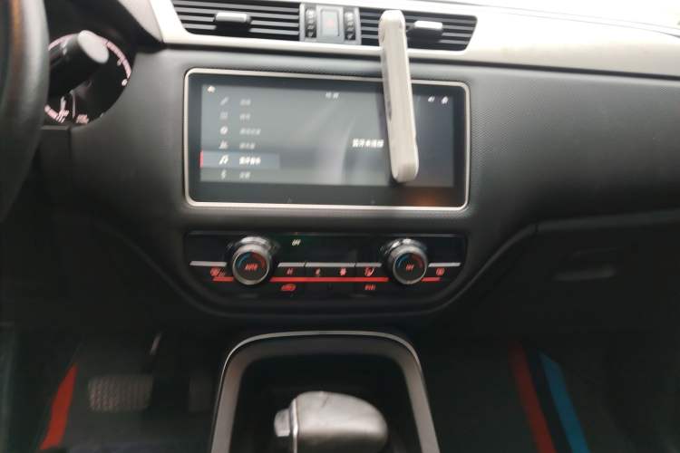 Used Qoros 5 2018 Revised 1.6T Automatic Luxury Version
