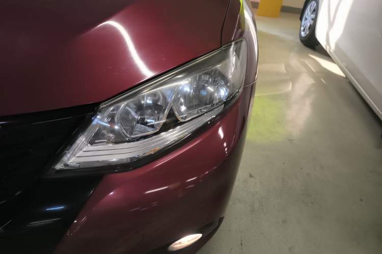 Used Nissan Tiida 2016 1.6L CVT Cool Dynamic Edition