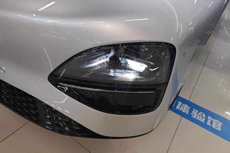 Used XPeng G6 2025 625 Long-Range Max Tech Edition
