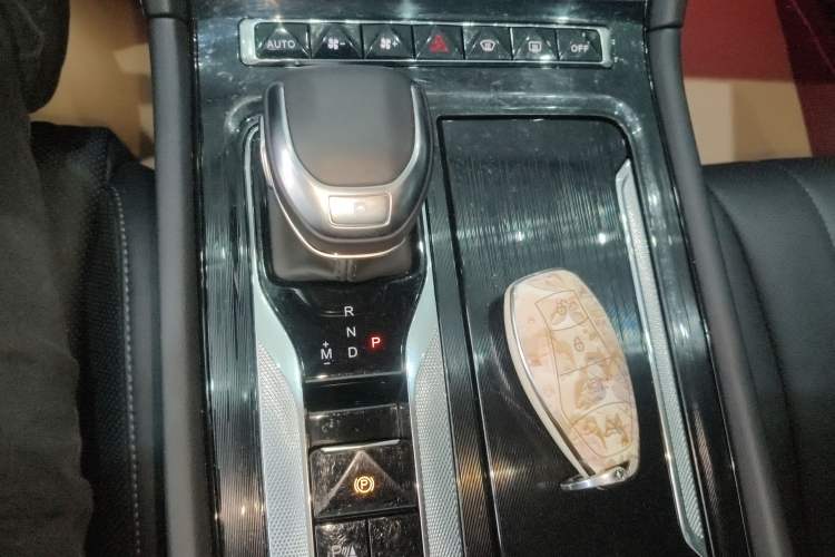 Used Hongqi H5 2024 1.5T DCT Smart Connect Flagship Edition