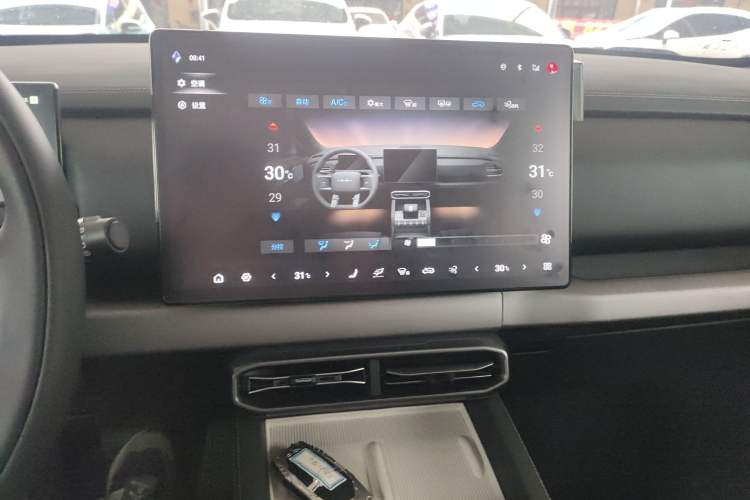 Used  Titanium 3 2025 501 km All-Wheel Drive Intelligent Driving Max Edition