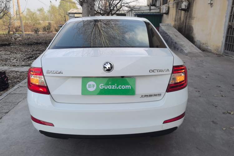 Used Skoda Octavia 2017 Classic Model 1.6L Automatic Standard Edition
