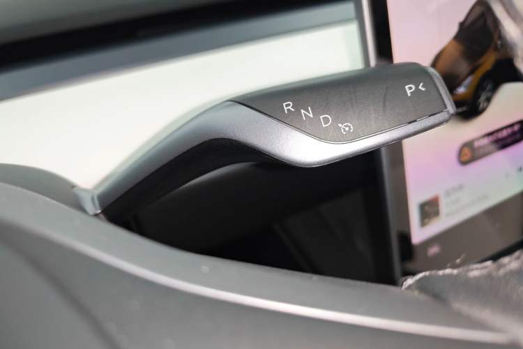 Used Tesla Model Y 2021 Standard Range Rear-Wheel Drive Version