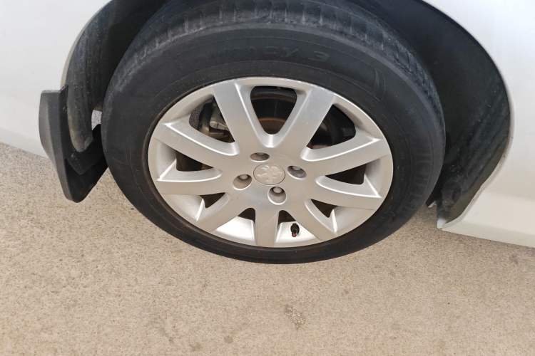 Used Peugeot 308 2014 Enjoy Edition Classic 1.6L Automatic Premium Model