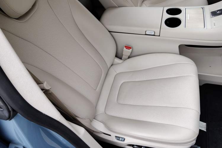 Used Hima Luxeed R7 2024 All-Electric 736 km Ultra