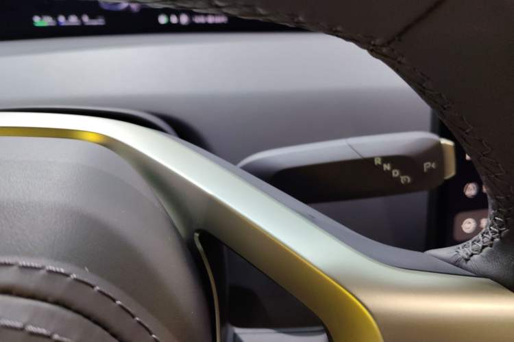 Used  11 2025 Ultra Extended-Range Edition
