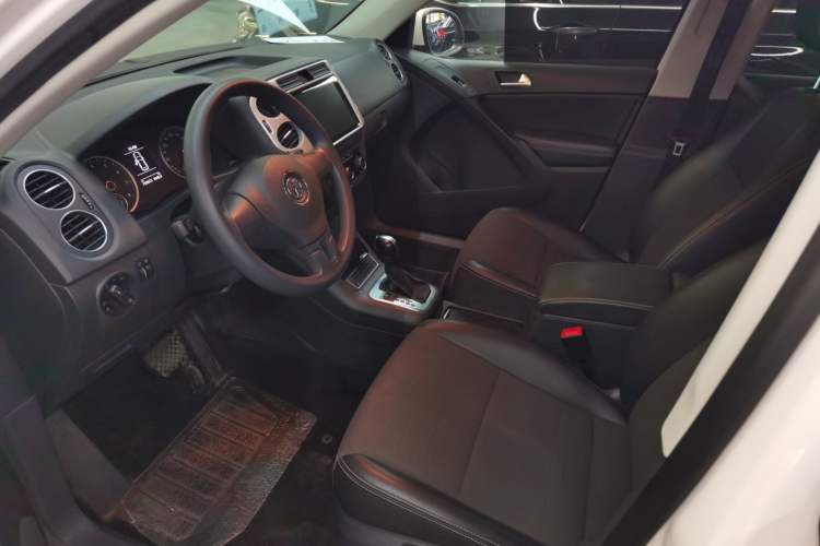 Used Volkswagen Tiguan 2017 300TSI Automatic Two-Wheel Drive Silk Road Luxury Edition
