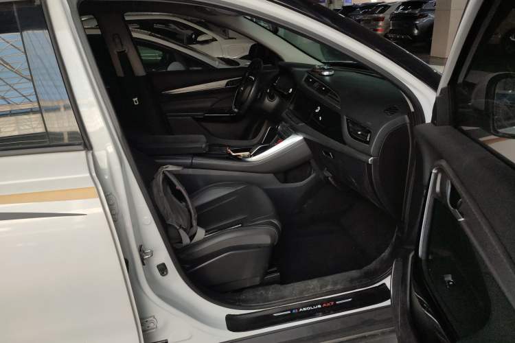 Used Dongfeng Aeolus AX7 2020 1.6T Automatic AI Navigation Model China VI Standard
