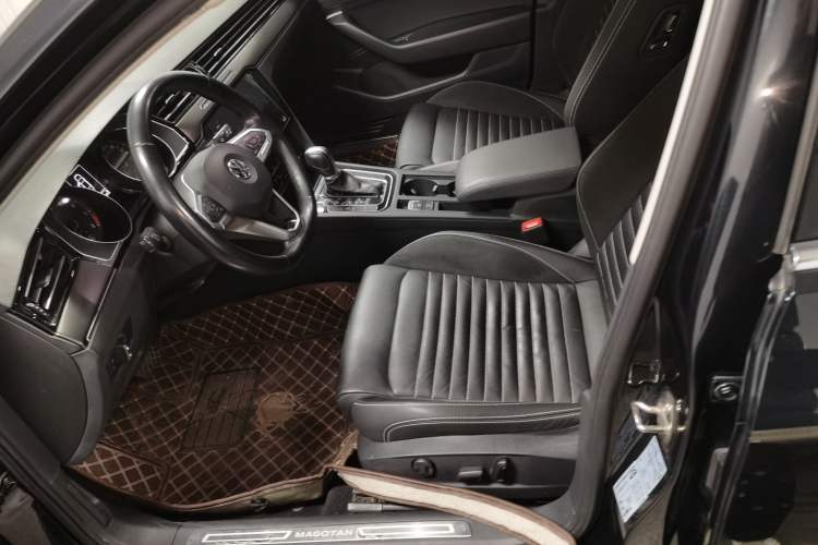 Used Volkswagen Magotan 2020 330TSI DSG Leading Model
