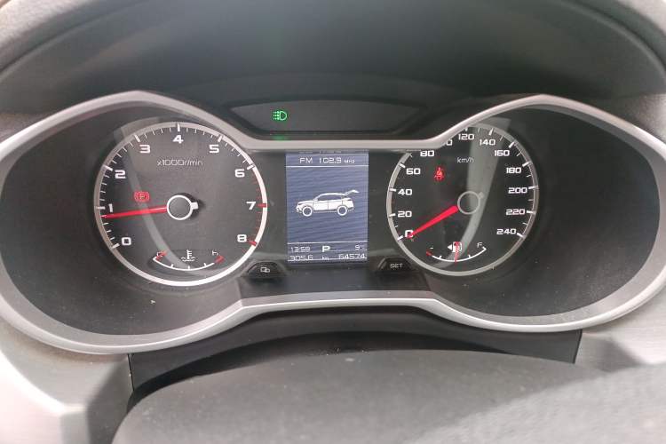 Used Geely Auto Emgrand X7 Sport 2016 1.8TD Automatic ZhiShang Model
