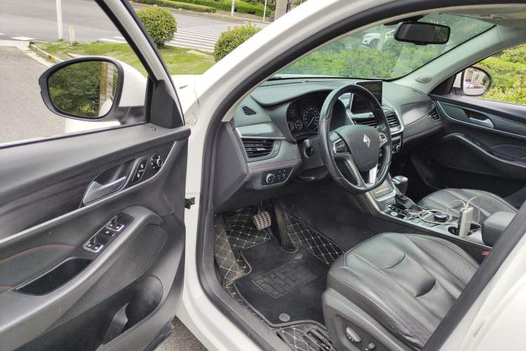 Used BORGWARD BX6 2018 28T Four-Wheel Drive GT Extreme Style
