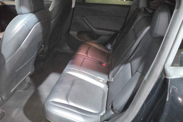 Used Tesla Model Y 2022 Rear-Wheel-Drive Version
