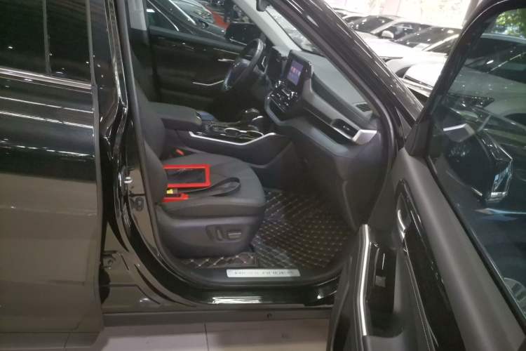 Used Toyota Highlander 2023 2.5L Smart Electric Hybrid Dual-Motor All-Wheel-Drive Luxury 7-Seater
