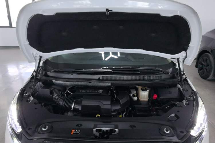 Used Buick GL8 2023 ES Lu Zun Deluxe Model
