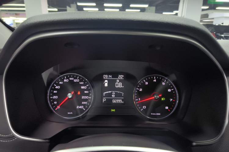 Used Roewe RX5 2019 20T Two-Wheel Drive Automatic Ali Smart Connectivity Platinum Edition
