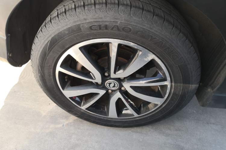Used Dongfeng Fengon 580 2017 1.5T CVT Luxury Model
