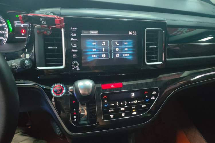 Used Honda Elysion 2019 2.0L Hybrid Supreme Edition
